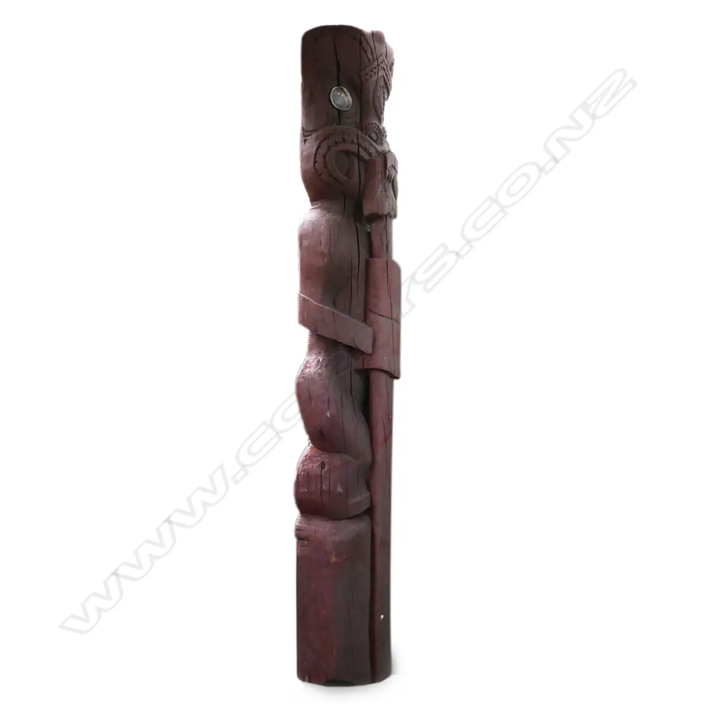 A very large 20thC Māori carved figured post, Image 1++